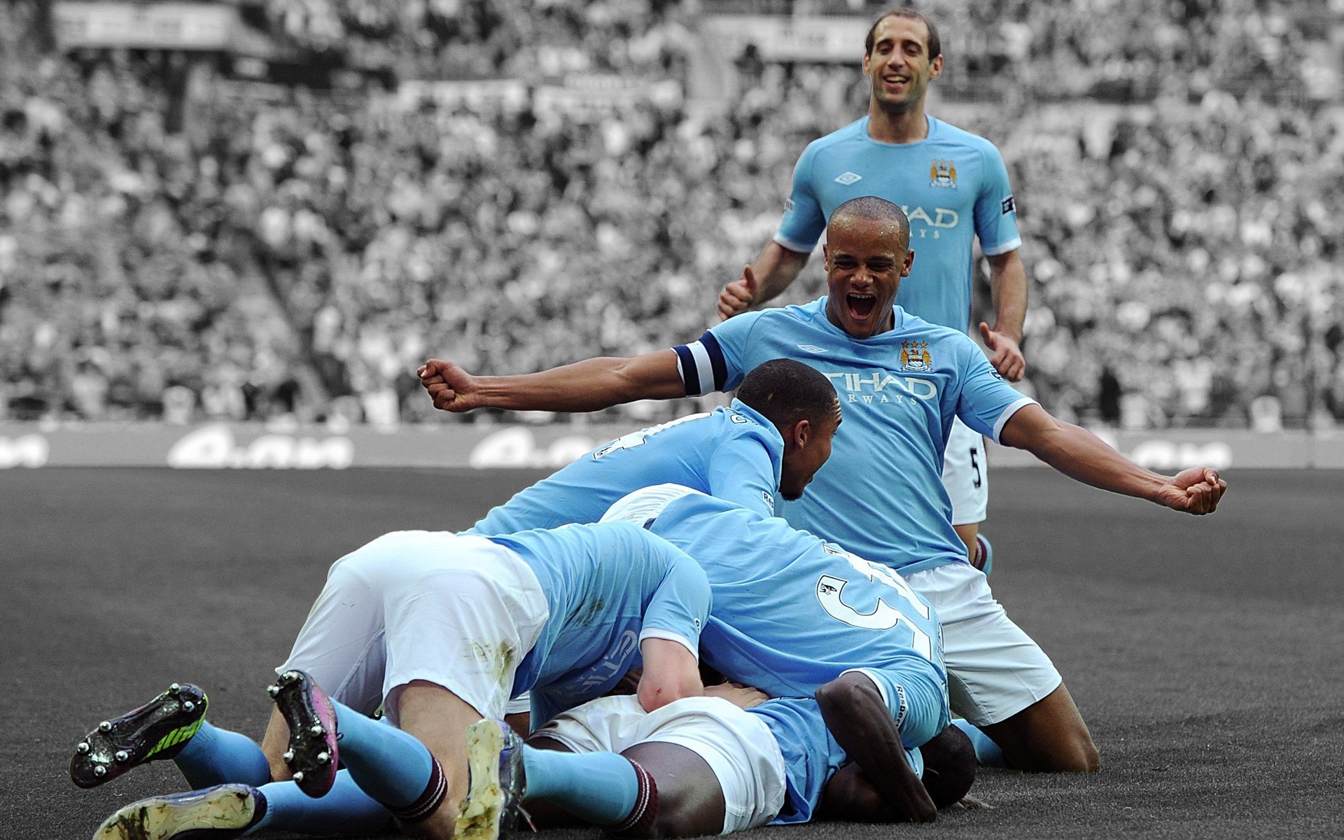 爱游戏官网下载-体育三线快讯，摩纳哥铁卫登陆中超，穆雷巴萨复出惊艳，奇才强势反弹